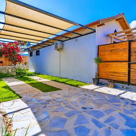 Saribelen Village 2 Bedroom 8869